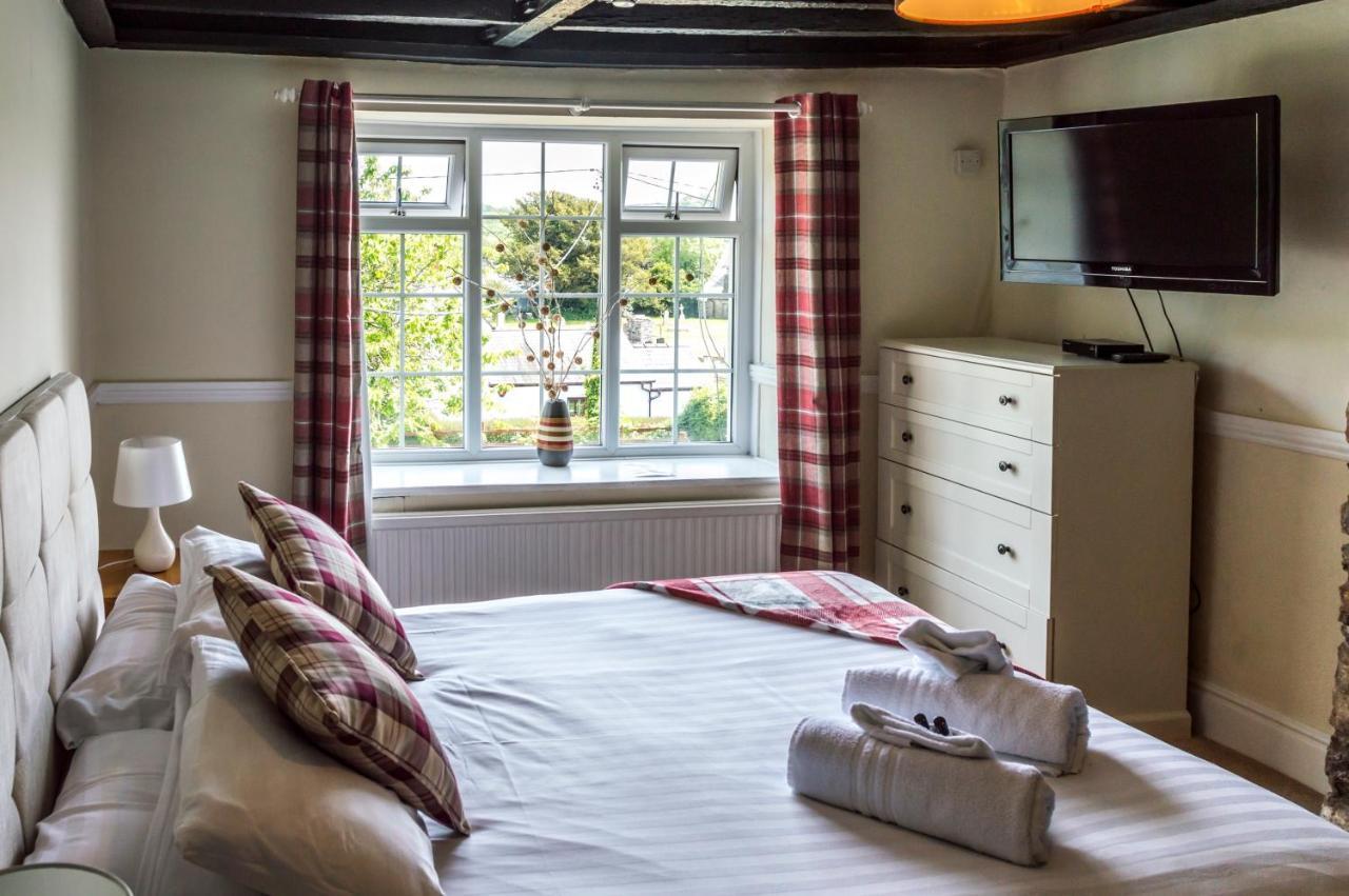 Parsonage Farm Inn Saint Florence Kültér fotó
